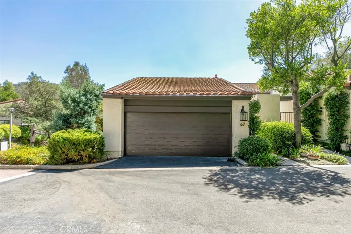 67 Penhill Court, Glendale, California 91206