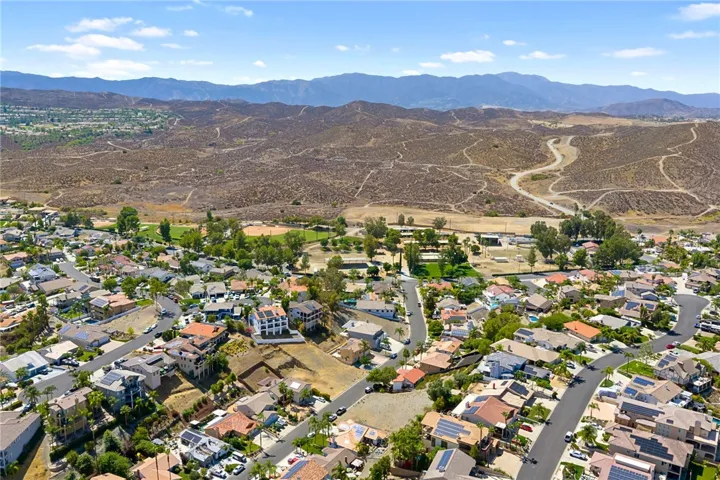29117 Big Range Road, Canyon Lake, California 92587