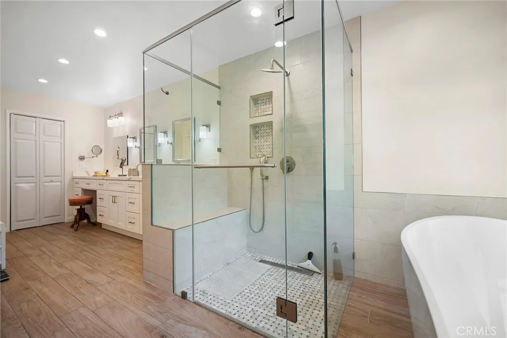 3015 Arrowhead Drive, Los Angeles, California 90068 home-pic-23