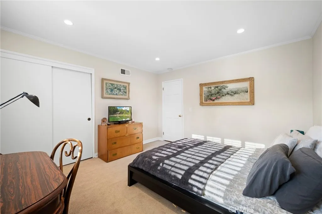 3015 Arrowhead Drive, Los Angeles, California 90068 home-pic-26