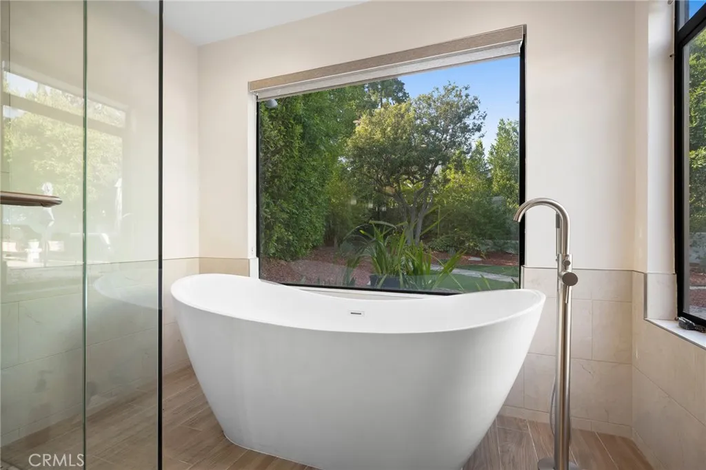 3015 Arrowhead Drive, Los Angeles, California 90068 home-pic-24