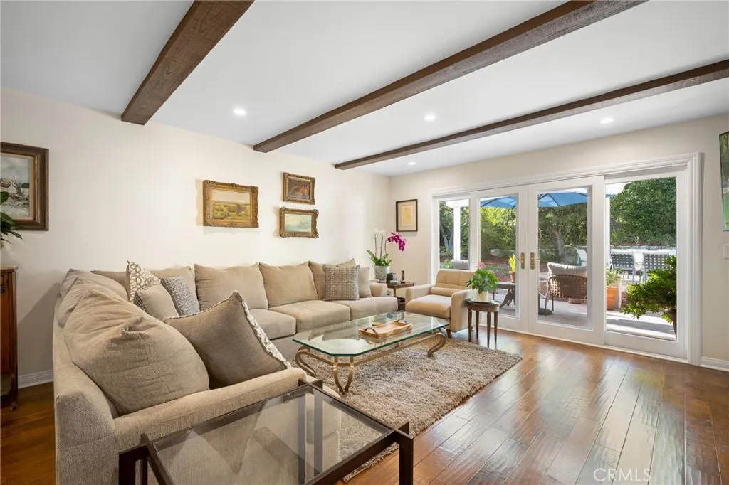3015 Arrowhead Drive, Los Angeles, California 90068 home-pic-15