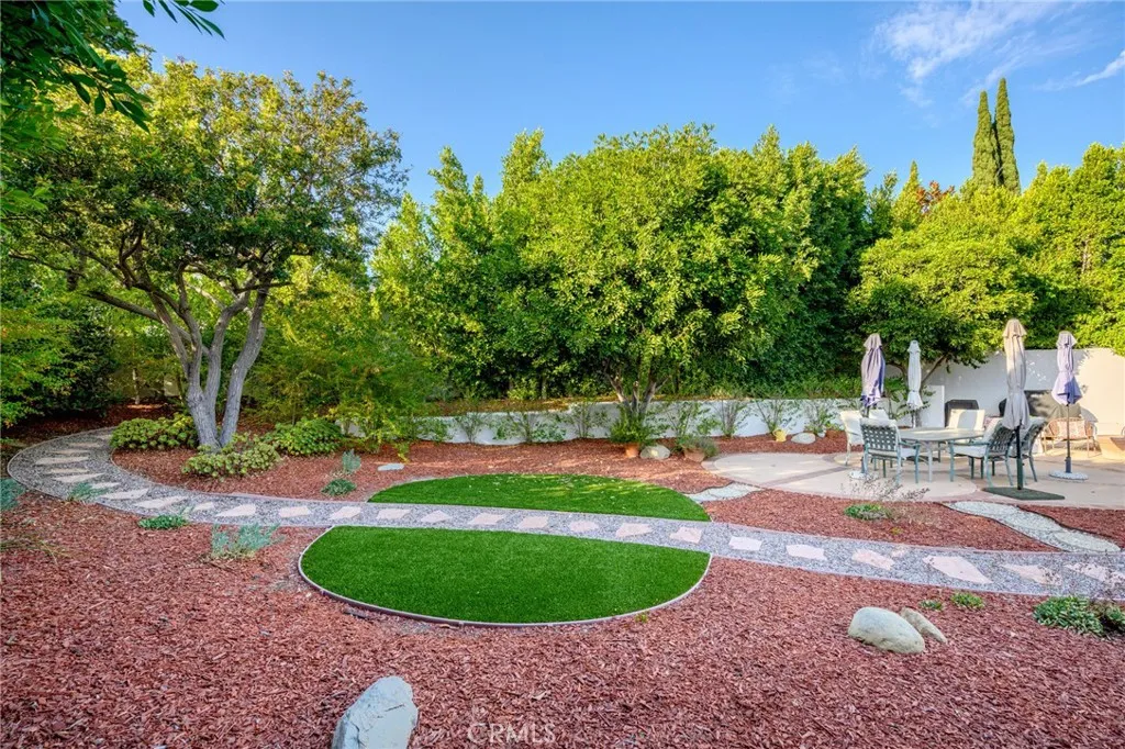 3015 Arrowhead Drive, Los Angeles, California 90068 home-pic-37