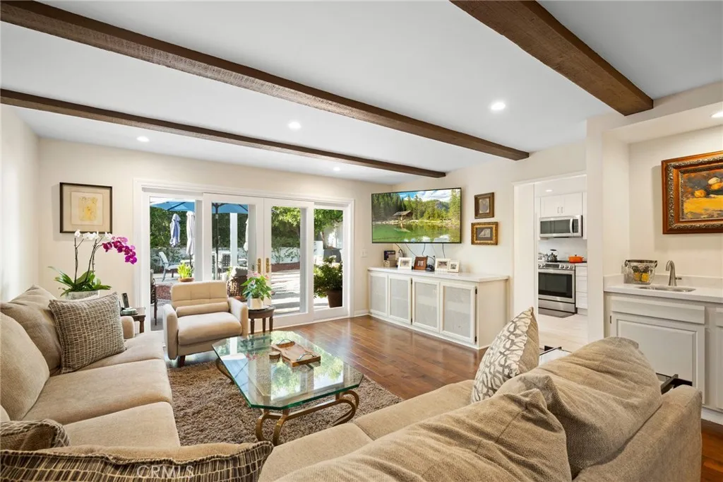 3015 Arrowhead Drive, Los Angeles, California 90068 home-pic-13