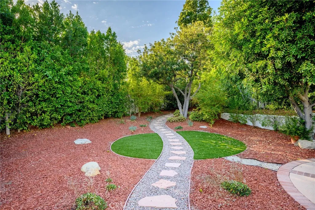3015 Arrowhead Drive, Los Angeles, California 90068 home-pic-36
