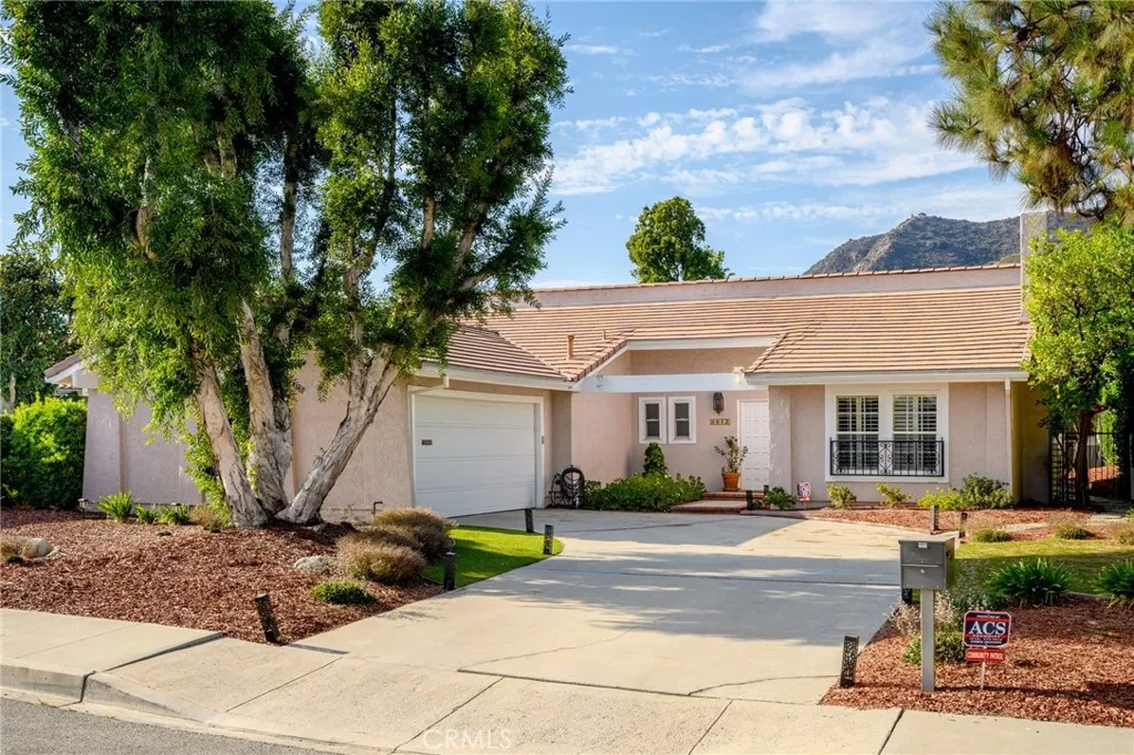 3015 Arrowhead Drive, Los Angeles, California 90068 home-pic-0