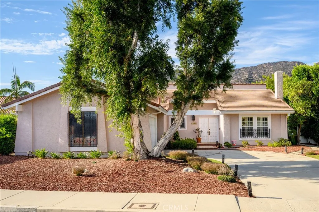 3015 Arrowhead Drive, Los Angeles, California 90068 home-pic-1