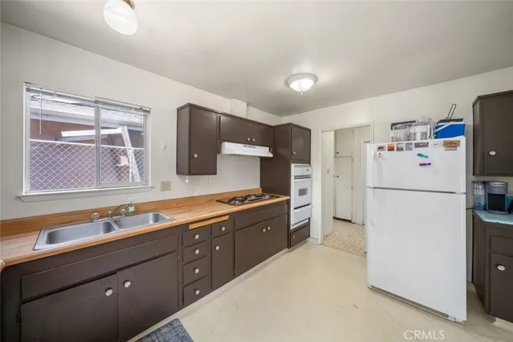 1827 Pinecove Drive, San Luis Obispo, California 93405