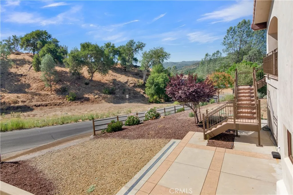 8820 Cantinas Point, Bradley, California 93426 home-pic-17
