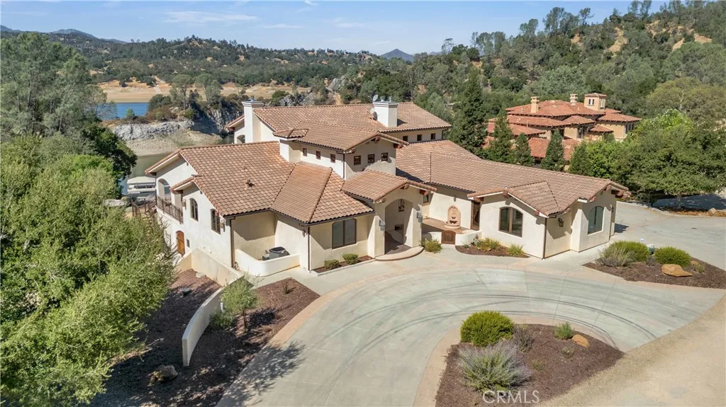 8820 Cantinas Point, Bradley, California 93426 home-pic-2