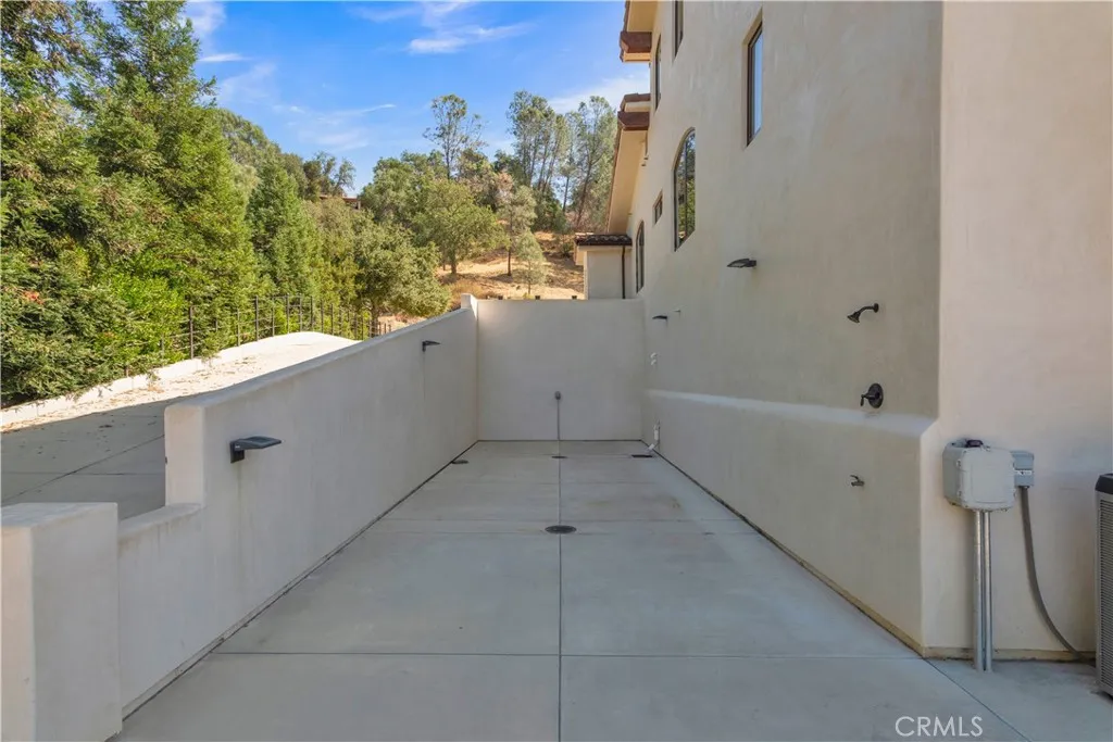 8820 Cantinas Point, Bradley, California 93426 home-pic-16