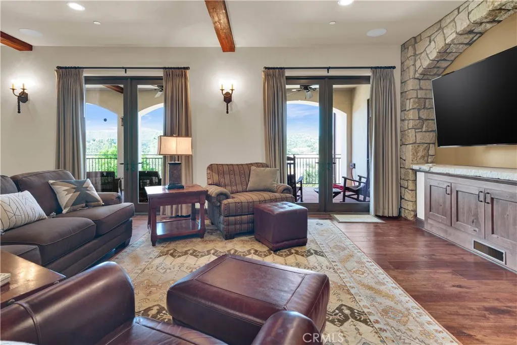 8820 Cantinas Point, Bradley, California 93426 home-pic-27
