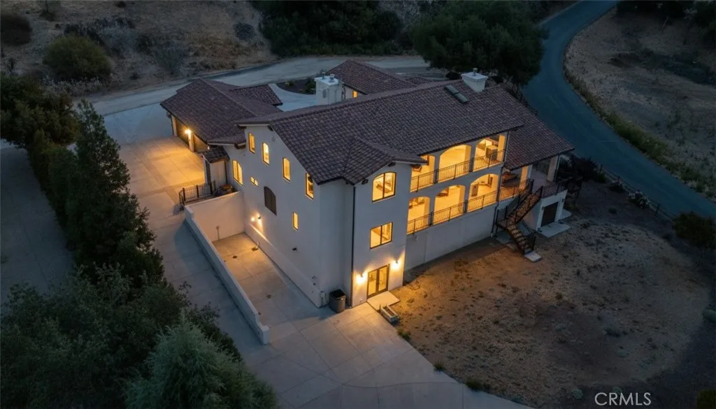 8820 Cantinas Point, Bradley, California 93426 home-pic-11