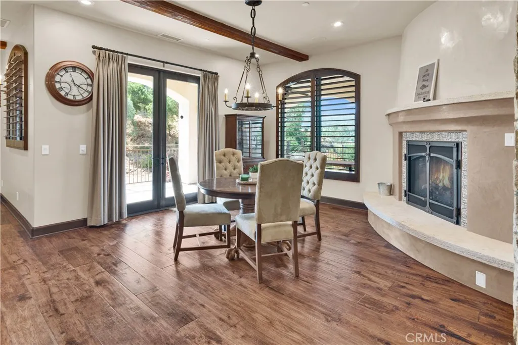 8820 Cantinas Point, Bradley, California 93426 home-pic-23