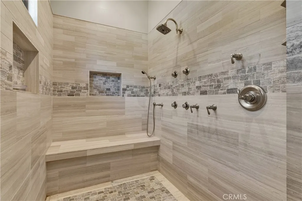 8820 Cantinas Point, Bradley, California 93426 home-pic-54