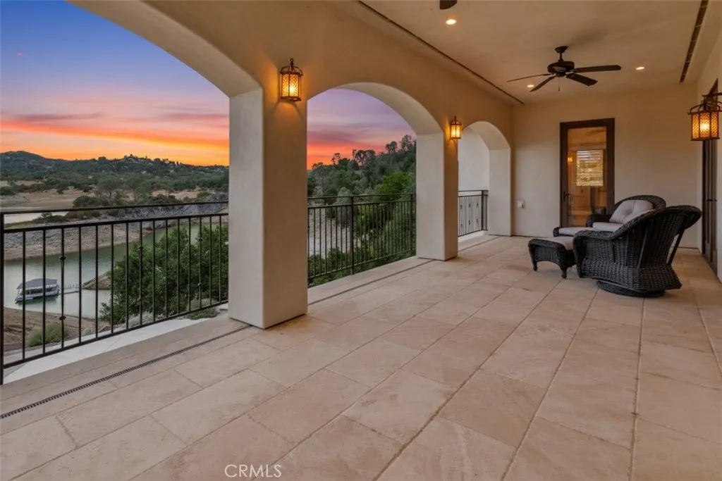 8820 Cantinas Point, Bradley, California 93426 home-pic-57