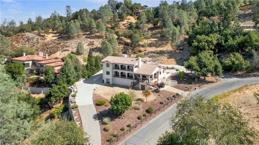 8820 Cantinas Point, Bradley, California 93426 home-pic-7