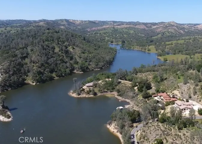 8820 Cantinas Point, Bradley, California 93426 home-pic-15