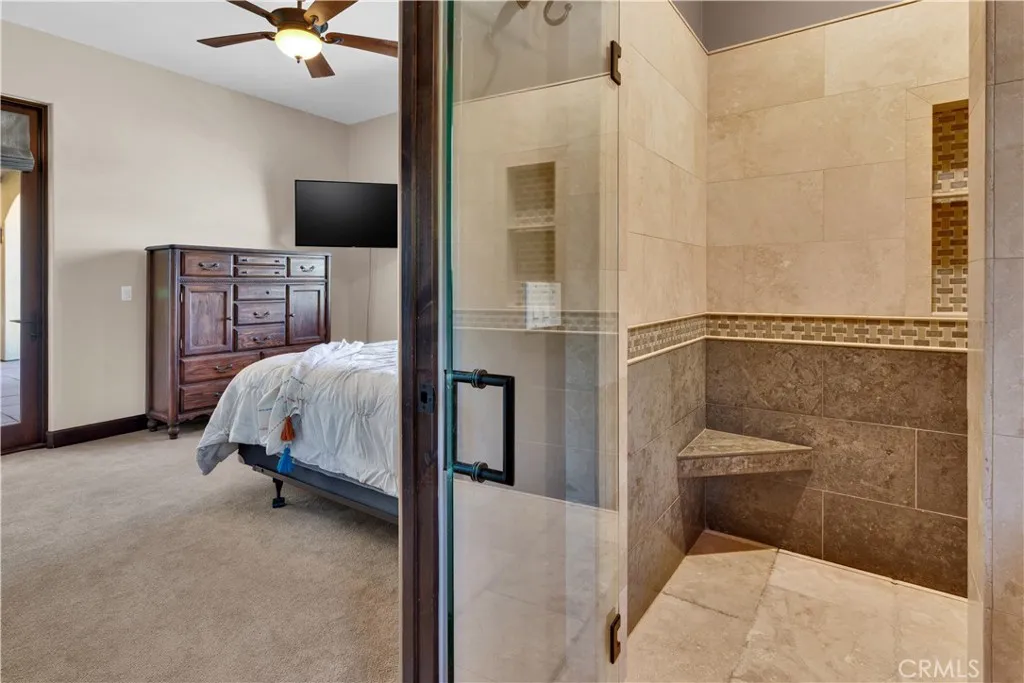 8820 Cantinas Point, Bradley, California 93426 home-pic-32