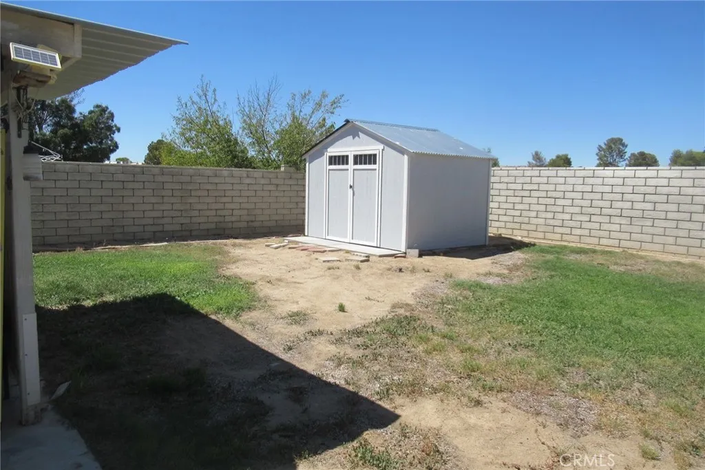 14216 Rivers Edge Road, Helendale, California 92342 home-pic-17