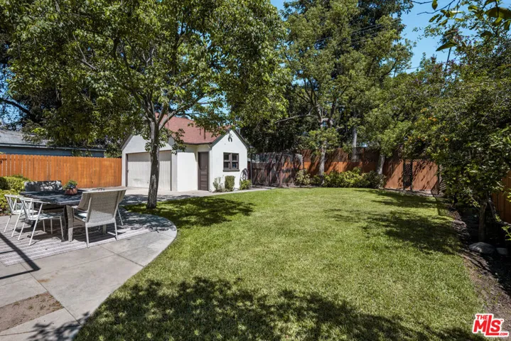 126 S San Marino Avenue, Pasadena, California 91107