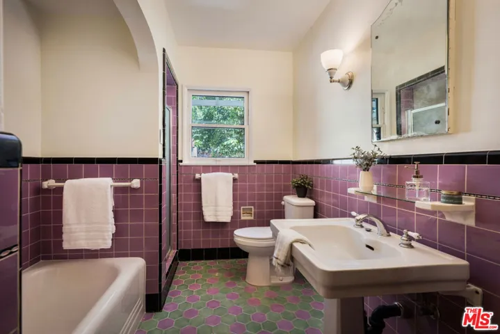 126 S San Marino Avenue, Pasadena, California 91107