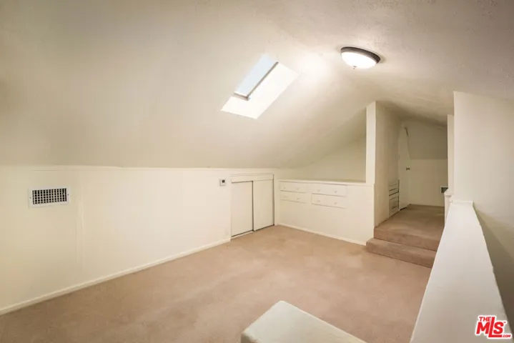 126 S San Marino Avenue, Pasadena, California 91107