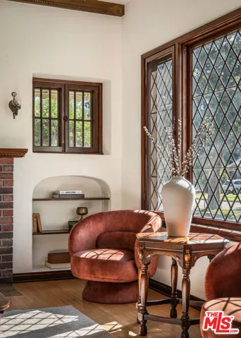126 S San Marino Avenue, Pasadena, California 91107
