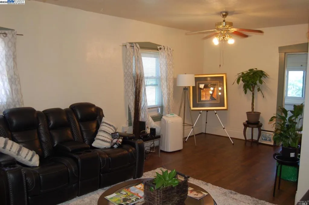 5103 Fairfax Ave, Oakland, California 94601 home-pic-6