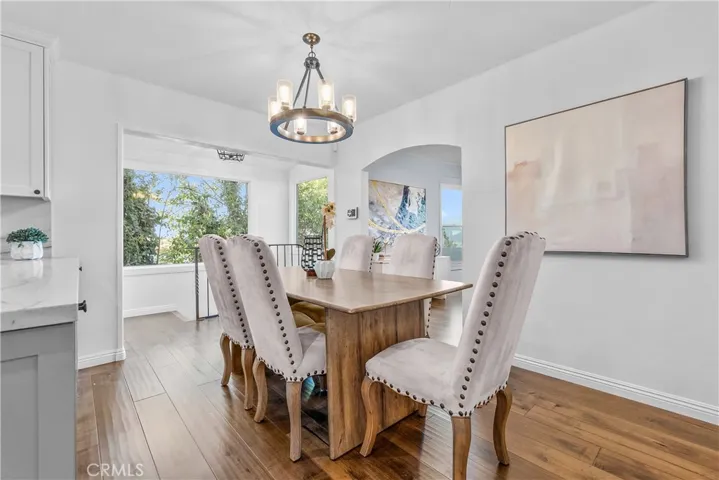 The large dining area for intimate dinner parties or everyday use.