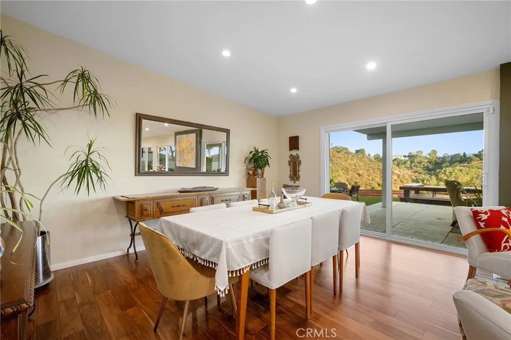 3016 Arrowhead Drive, Los Angeles, California 90068 home-pic-31