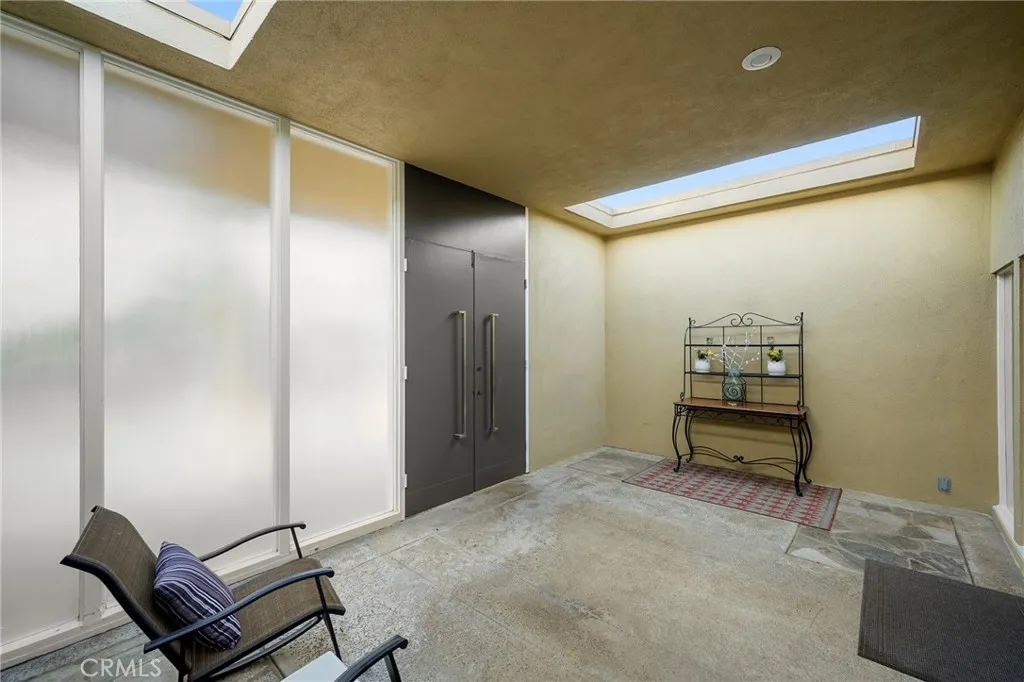 3016 Arrowhead Drive, Los Angeles, California 90068 home-pic-24