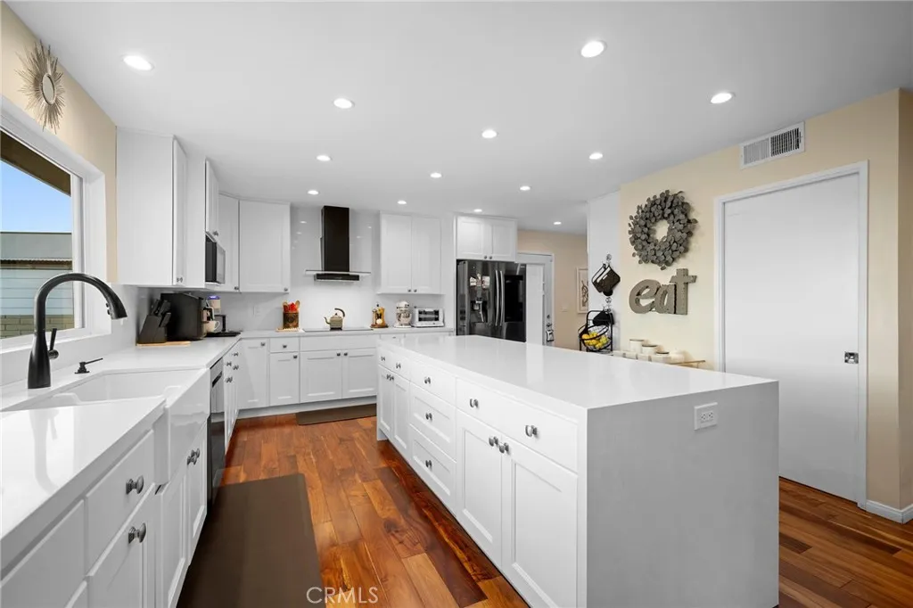 3016 Arrowhead Drive, Los Angeles, California 90068 home-pic-37