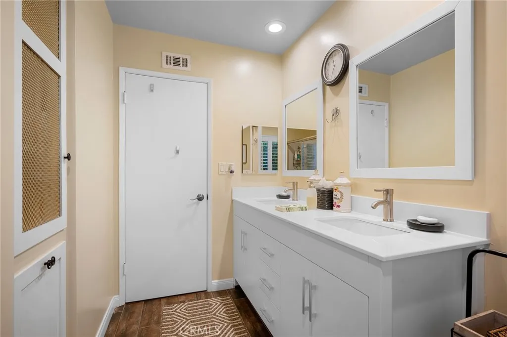 3016 Arrowhead Drive, Los Angeles, California 90068 home-pic-42