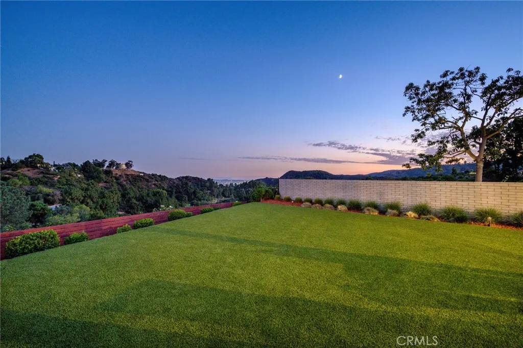 3016 Arrowhead Drive, Los Angeles, California 90068 home-pic-12