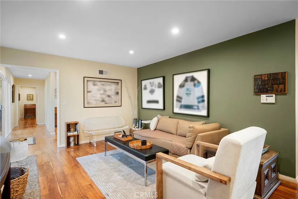 3016 Arrowhead Drive, Los Angeles, California 90068 home-pic-38