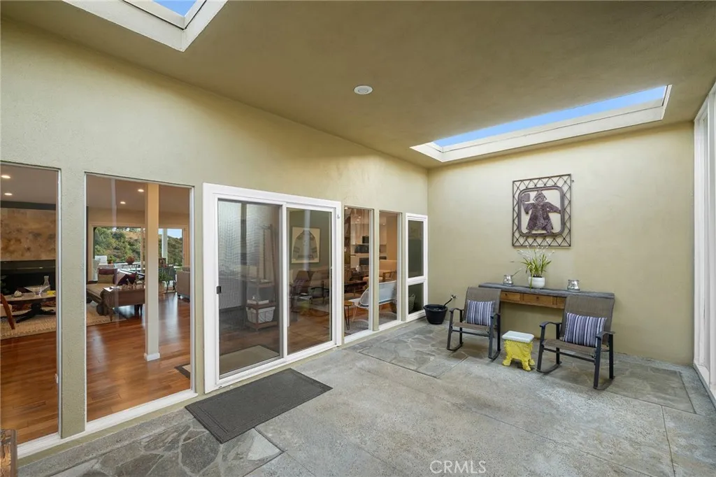 3016 Arrowhead Drive, Los Angeles, California 90068 home-pic-23