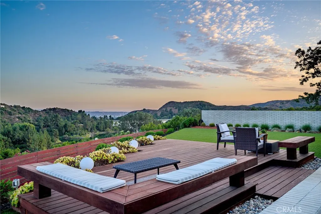 3016 Arrowhead Drive, Los Angeles, California 90068 home-pic-11