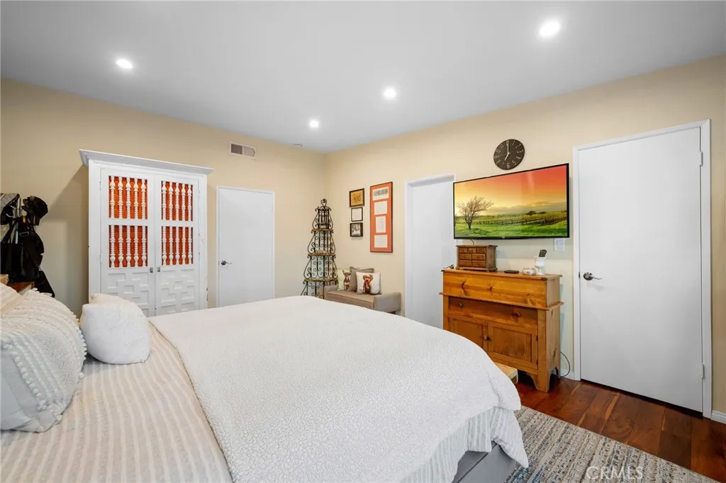 3016 Arrowhead Drive, Los Angeles, California 90068 home-pic-47