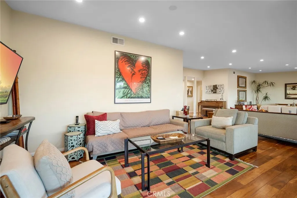 3016 Arrowhead Drive, Los Angeles, California 90068 home-pic-29