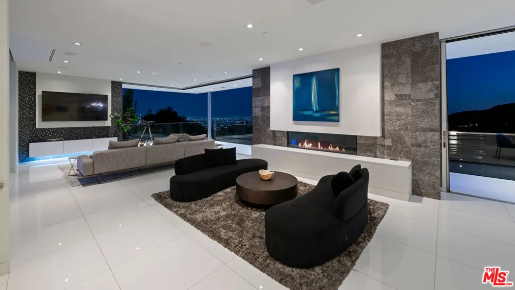 7080 Mulholland Drive, Los Angeles, California 90068 home-pic-6