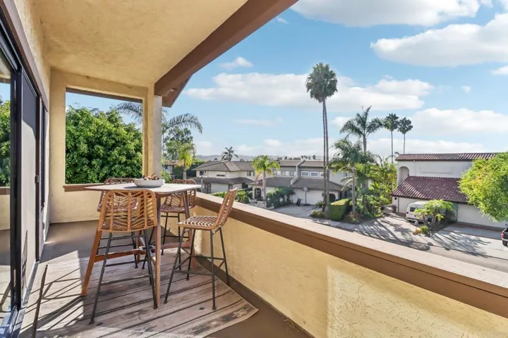 2411 Sacada Circle, Carlsbad, California 92009
