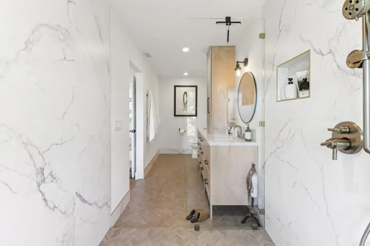 2411 Sacada Circle, Carlsbad, California 92009