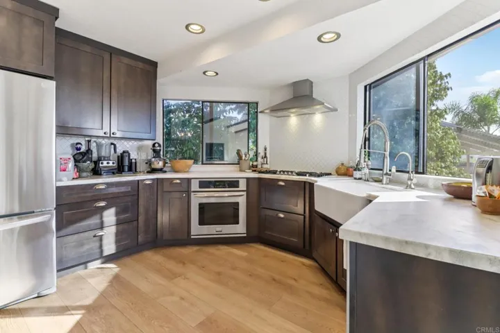 2411 Sacada Circle, Carlsbad, California 92009