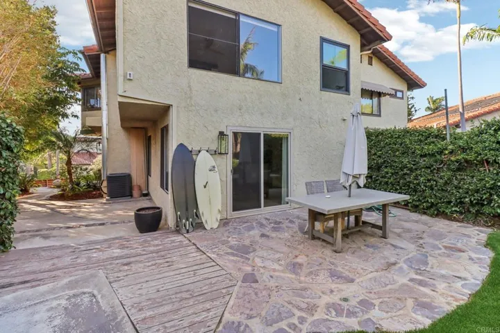 2411 Sacada Circle, Carlsbad, California 92009