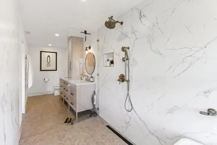 2411 Sacada Circle, Carlsbad, California 92009