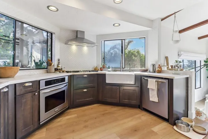 2411 Sacada Circle, Carlsbad, California 92009