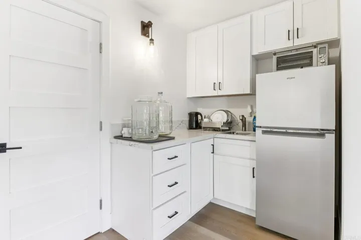 2411 Sacada Circle, Carlsbad, California 92009