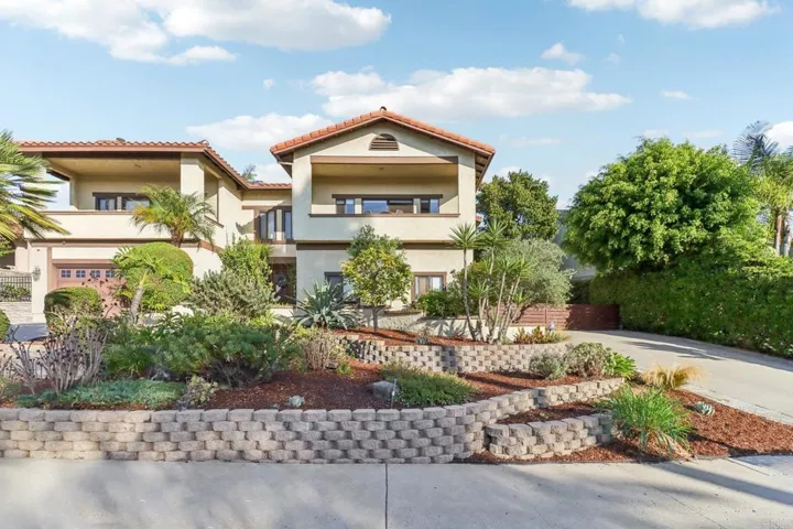2411 Sacada Circle, Carlsbad, California 92009
