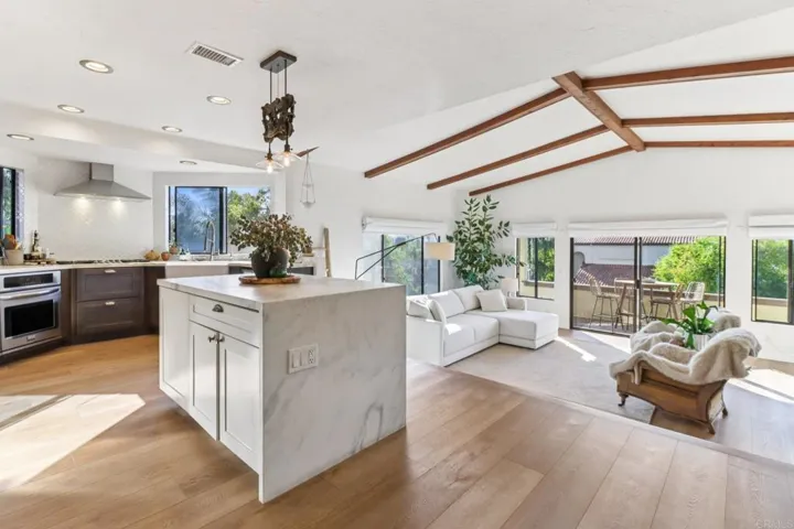 2411 Sacada Circle, Carlsbad, California 92009